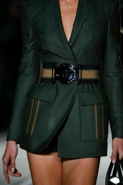 Look 1